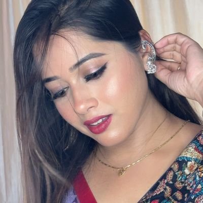 anannya77890086's profile picture. BE POSITIVE