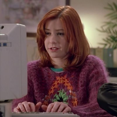 l1lacw1ne's profile picture. @divinedramedy but slightly less normal