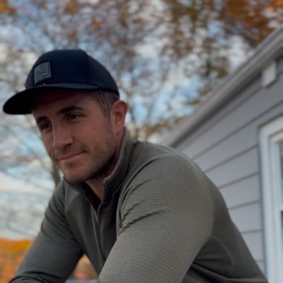 bostonfitnew's profile picture. Trying to get strong & learn from others. Into weightlifting, hiking, & dogs. married. proud Dad @tenthousandcc Ambassador 🩳 https://t.co/26o5OwG1y9