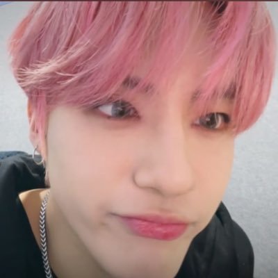 hyunnieric's profile picture. 𝒶𝓁𝓌𝒶𝓎𝓈 𝓇𝑒𝓂𝑒𝓂𝒷𝑒𝓇 𝑒𝓇𝒾𝒸 𝓁𝑜𝓋𝑒𝓈 𝓎𝑜𝓊