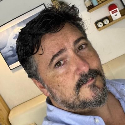 aparachiqui's profile picture. Crónicas Bárbaras, Extremo Centro, Yo Ya Lo Dije #YYLD. Postnacional y premoderno de andar por casa. AKA Balbín testosterónico #Faminazi