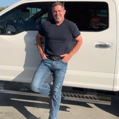 DadTex4U's profile picture. Just a Texas Dad who loves his twinks, geeks and fratboys NSFW 🔞 HMU for Collab OF