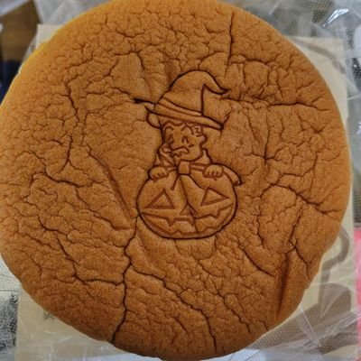 Z6yQM0YF17KpgEg's profile picture. 