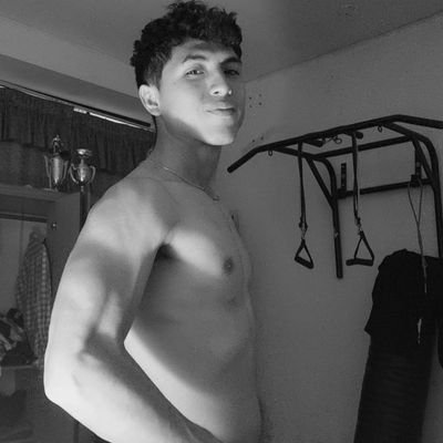 LuanTorres35128's profile picture. 25 años 
biker 🏍️
sw 👀

x recién creado el otro se bloqueó uu