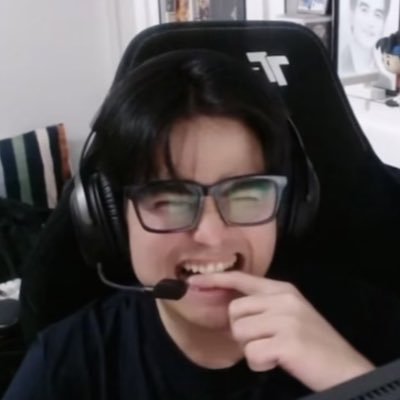 weewee_cs's profile picture. 