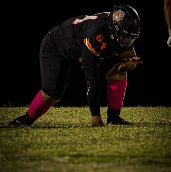 kruzlaviolette2's profile picture. Douglass HS, CO 2027 | OL, DL | 6’2 , 302Ibs , 3.4 gpa 410Ib squat , 265Ib bench 420Ib, deadlift laviolettekruz747@gmail.com phone number (405)532-6779
