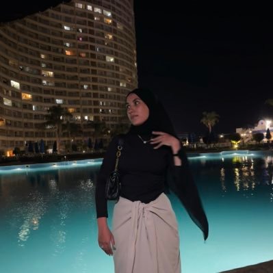 f_213h's profile picture. Architect & Designer.