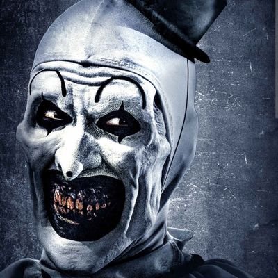 LunablueDD's profile picture. verfolgt, gehetzt, bedroht, ....    aber niemals still.