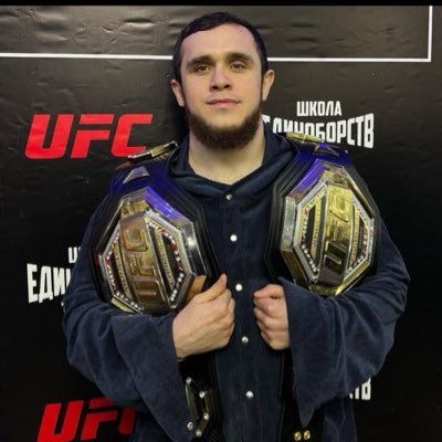Reyeschampmma's profile picture. all jokes