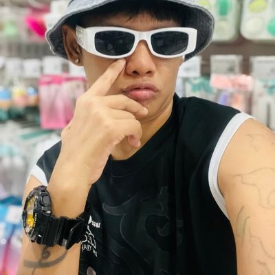 htike34068's profile picture. 109 110