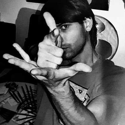 BifeyWho's profile picture. 🖤🌑🤍💜
self-taught game director
                 
(players never die)