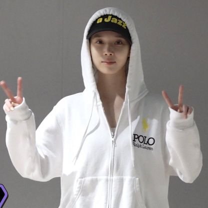 Shinryuddaeng5's profile picture. luv TWICE, aespa, ITZY, TXT and mhdhh.
KATSEYE SEVENTEEN 
multistan