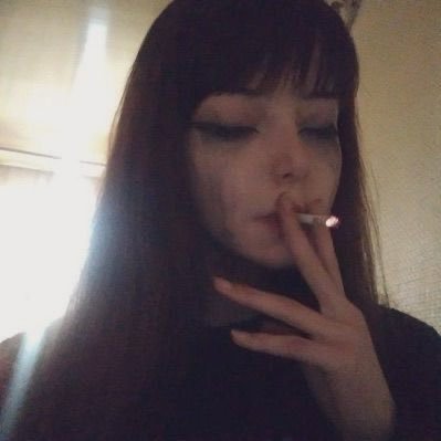 babybat2650's profile picture. 19 ~ spiritual ~ 🏳️‍🌈 ~ safe space ~ green 🩷