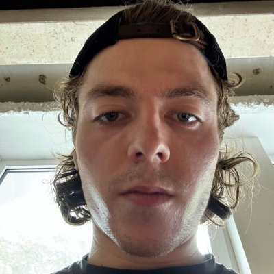 dav1dk0rn's profile picture. Founder & MD @ https://t.co/5j2N2mEpGb