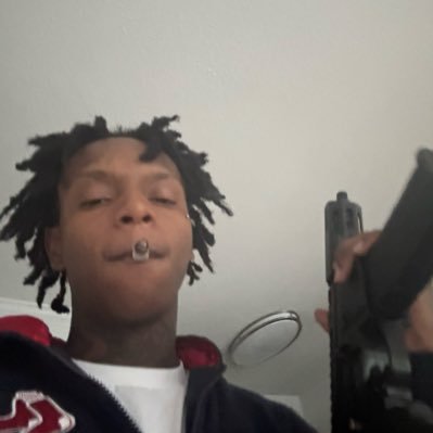 kmo6way's profile picture. 