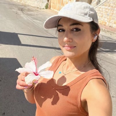 Bettina_04's profile picture. بقلبي لبنان ♥️
