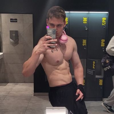 RealJaimeTitan's profile picture. Rompe el cuerpo hasta que te obedezca.