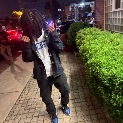 sativaday_'s profile picture. 🍃 | I stream | #Seahawks #Clippers