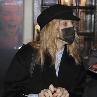 hooman_baeing's profile picture. if you want to dance, you just have to ask | priv: @imaloteverydayy | Fan Account