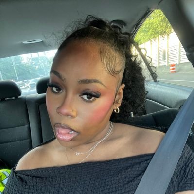 laniise2x's profile picture. I just be talkin