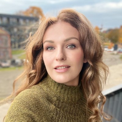 petite_michelle's profile picture. 