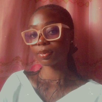 _Oh_Derraa's profile picture. Social Media enthusiast || Bead Artist ||💈(in progress) || Vlogger-at- heart || Hoops. 
Living, learning, creating.