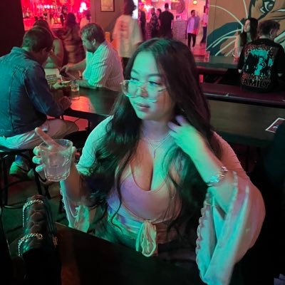 nshareynn's profile picture. 