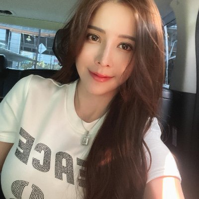 Valerie13792's profile picture. Love traveling, food, golf, music and adventure