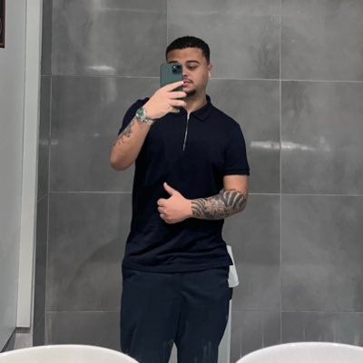 felipincharmoso's profile picture. Social media manager, investidor de cripto moedas e vagabundo FNB