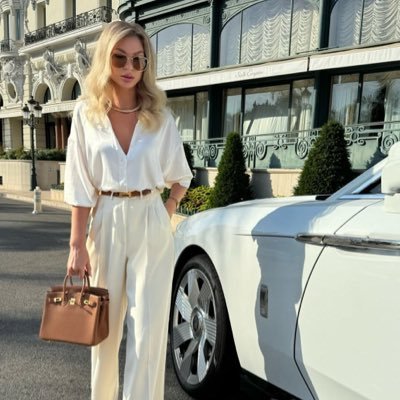 eliza49207's profile picture. The Rich get rich because the poor always think every opportunity Is a scam ❌believe it or not l'm here to help people with my money