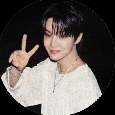 _sahfni's profile picture. #지훈 #아사히