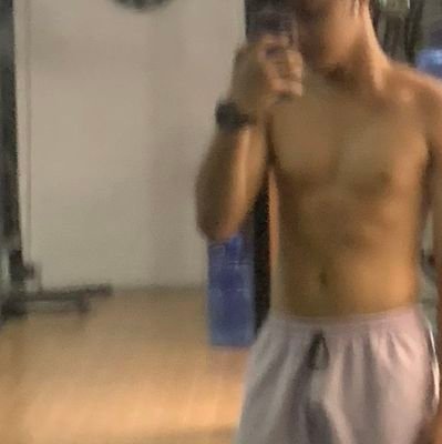 urfavboyss1's profile picture. 