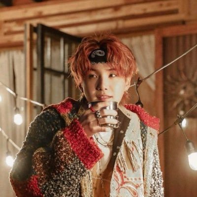 tali_x_together's profile picture. 🐻 | tali | 29 | uk | she/her | infj | multi stan fan account | 🐻 bts | txt | wayv | p1h | onewe | ateez | skz | nct | and more