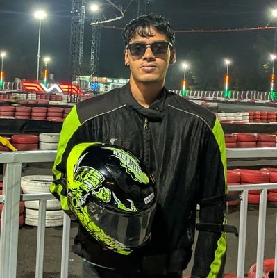 insaneeinside's profile picture. 22, cs-major, ai Intern and here to keep a watchful eye on the happenings!