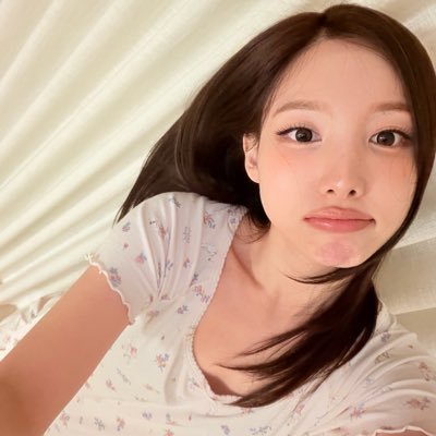nayeonIesbica's profile picture. ❀⋆.ೃ࿔*:・ ⋆✴︎˚。⋆ ‧₊˚♪ 𝄞₊˚⊹