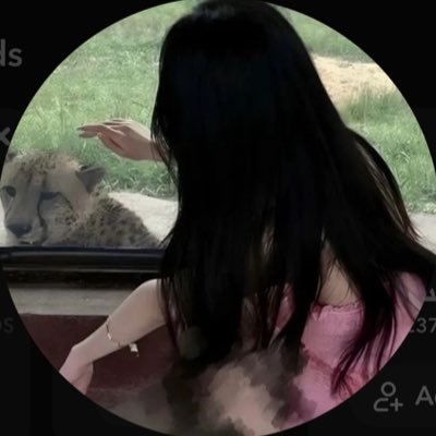 _t2iir's profile picture. مَن بد العذارى لعوبي .