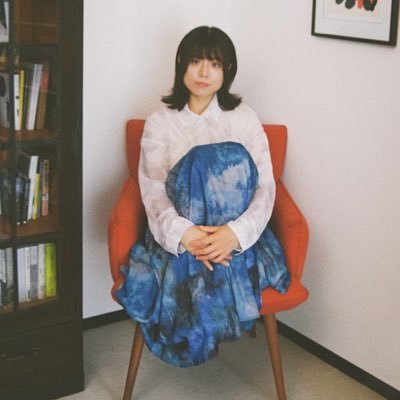 _yamadamoe's profile picture. シンガーソングライター/ガットギターとうた/文学×上質ポップス/美しい言葉と小説と青色が好き/エッセイスト/YouTube https://t.co/jUrDD3lSLR作詞作曲演奏Rec執筆等お仕事依頼はこちらへお願いしますhttps://t.co/NRSy7ZmN1d