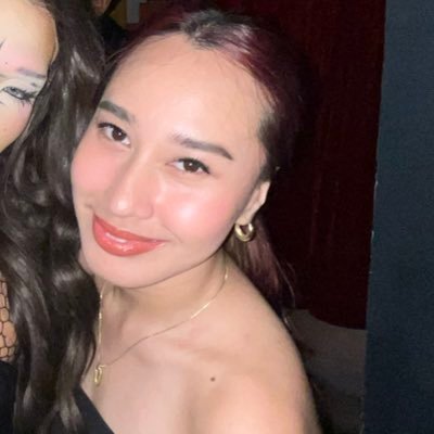 berriedaughgurl's profile picture. a multi-drag stan | she who loves the queens, in her own rhythm, in her own grace.