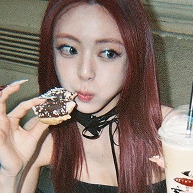 ynlssm's profile picture. filha caçula da taylor swift | @imjinryu 🤍