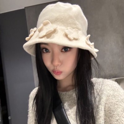 ryurinaz's profile picture. shin ryujin fanclub president and head cheerleader
