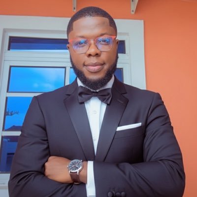 OfficialDrJay's profile picture. Human || Doctor🩺⚕||Efik || Husband (But only the material🌚) || I'm not most of my tweets🙃|| @Chelseafc 💙