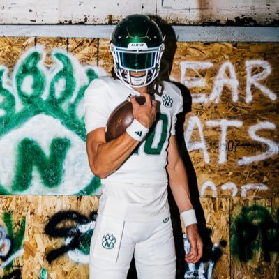 ztimez2's profile picture. QB @NWBearcat_FB