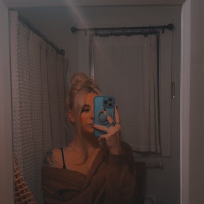 catielaady's profile picture.