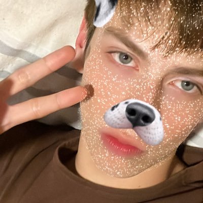 aleeeegnz's profile picture. Cont x dm !;) i