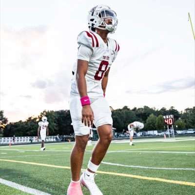 Barrolyn8's profile picture. Brookland-Cayce Hs V #8 ; c/o 26; Football🏈 CB, WR; #803-761-5210