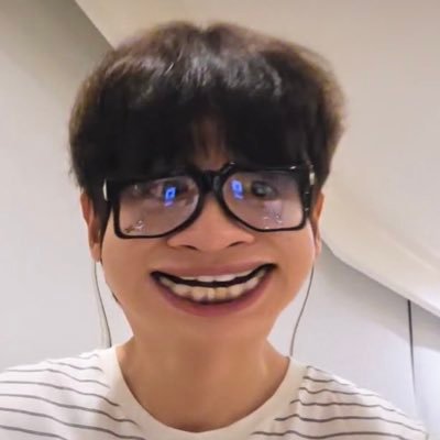 consolemetosoul's profile picture. เรารักอีลอน เรารักเอ็กซ์ เรารักทวิตเตอร์ 🩵