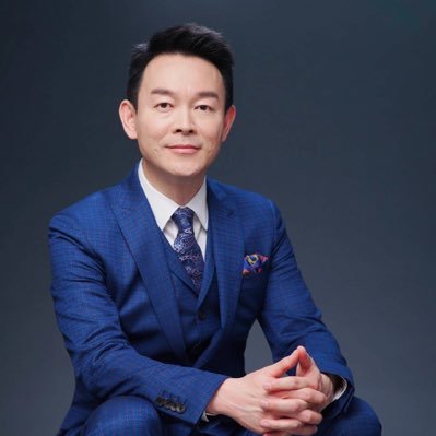 showreal_me's profile picture. 詩酒趁年華