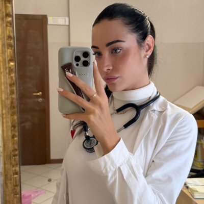 TOM_BTC332's profile picture. Hey everyone! I'm  Amelie, a dentist and nurse who loves studying medicine. I enjoy reading, coffee, sunbathing, fitness, exercise, and walking. I also do yoga,
