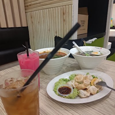 FNakal_28's profile picture. 