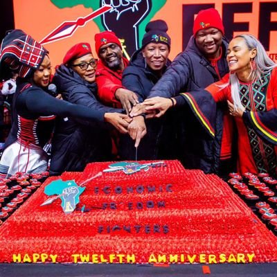 moth80094's profile picture. EFF ground force. Pan African. x Military. 
maths tutor. small scale farmer(land expropriation without compensation loading).Arsenal. Chiefs. Barcelona.